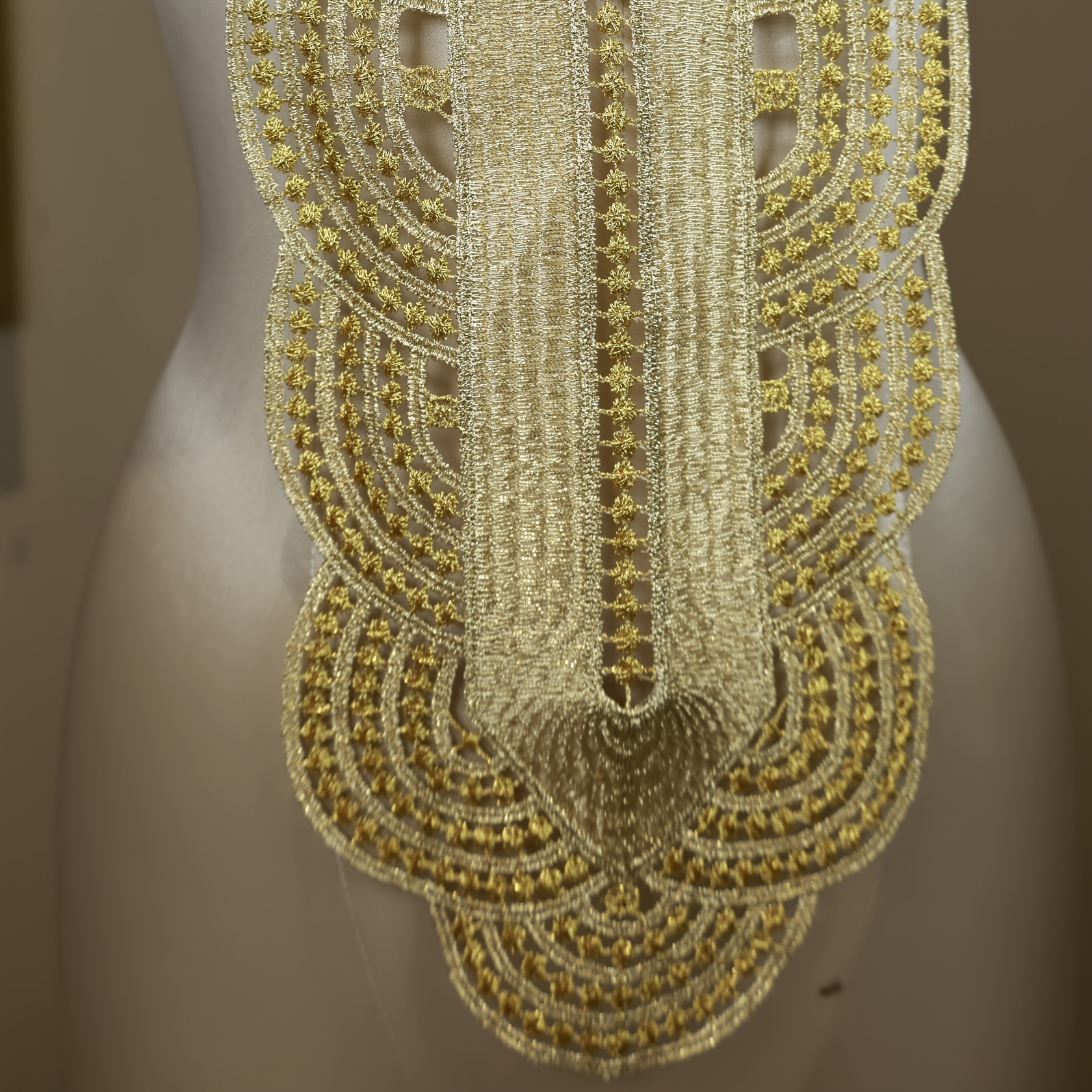 Golden Intricate Arab Robe Dress Water-Soluble Embroidery Lace
